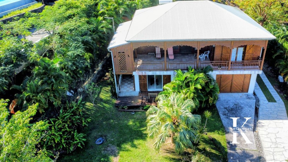 Villa in Deshaies, Basse-Terre, Guadeloupe 1 - 17229182
