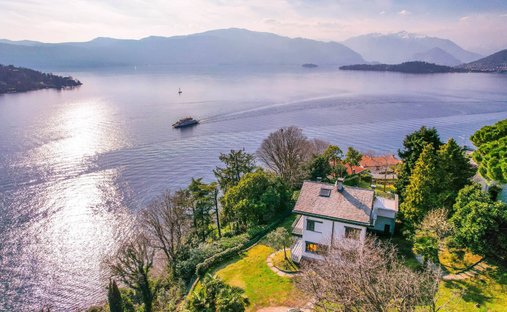 Casa a Laveno-Mombello, Lombardia, Italia 1