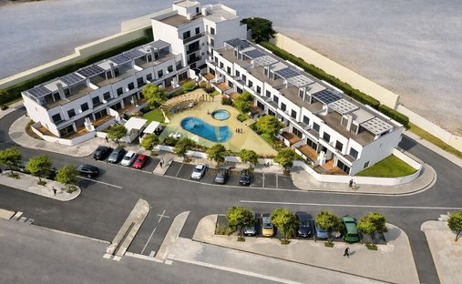 Terreno a Faro (Se e Sao Pedro), Algarve, Portogallo 1