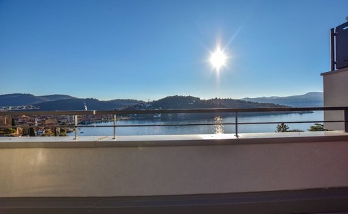 Apartment in Laveno-Mombello, Lombardy, Italy 1