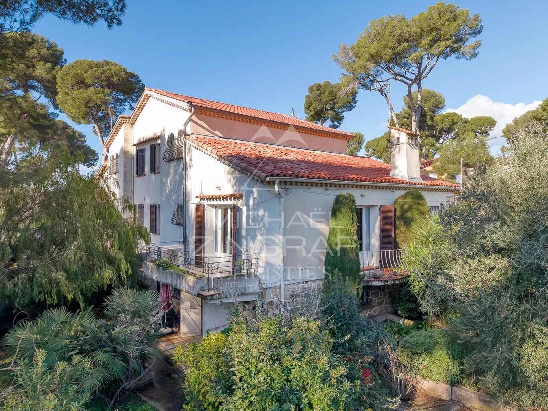 Haus in Antibes, Provence-Alpes-Côte d'Azur, Frankreich 1 - 17220860