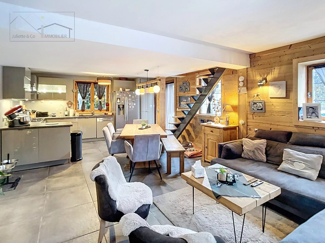 Chalet in Les Houches, Auvergne-Rhône-Alpes, France 1 - 17220719