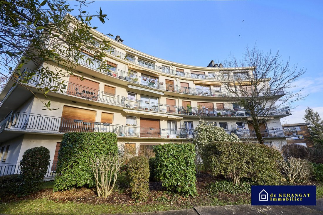 Apartment in Wallon, Le Plessis-Robinson, France 1 - 17228660