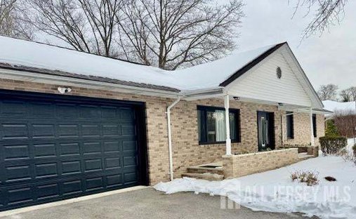 House in Old Bridge Township, New Jersey, United States 1