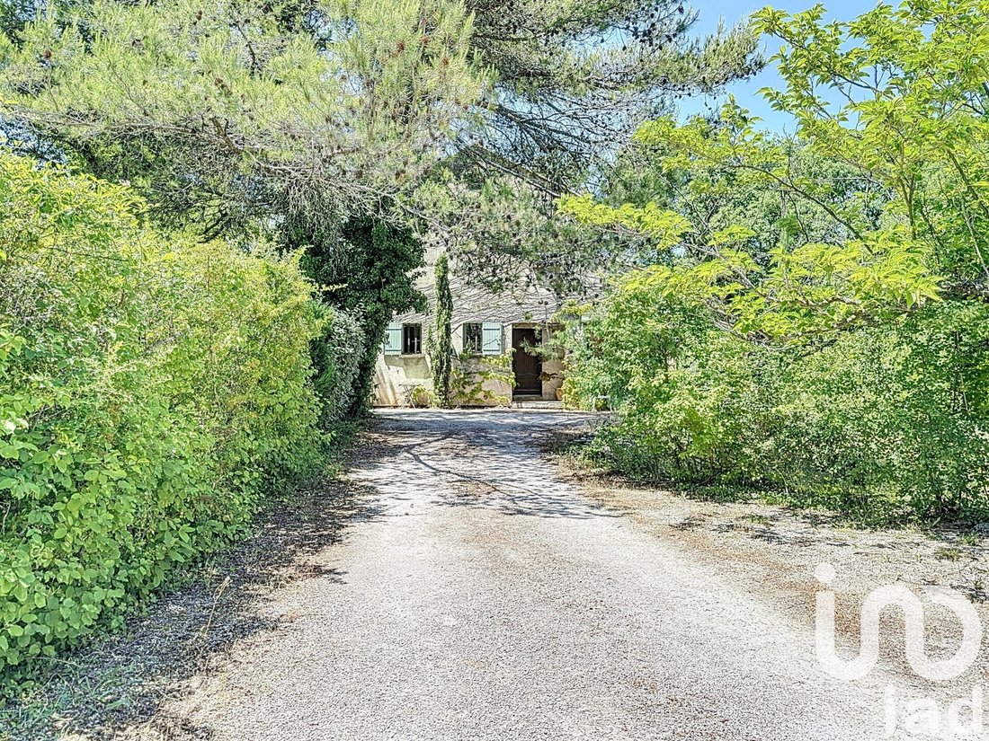 Casa en Lacoste, Provenza-Alpes-Costa Azul, Francia 2 - 16211264