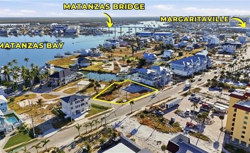 Land in Fort Myers Beach, Florida, United States 1