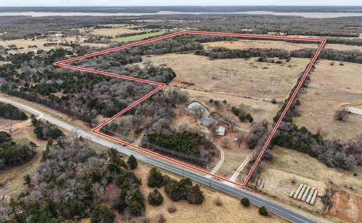 House in Pottsboro, Texas, United States 1