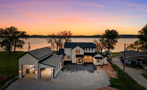 House in Graford, Texas, United States 1