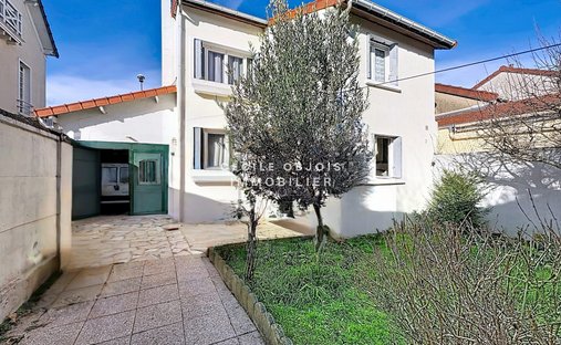 House in Peri, Joinville-le-Pont, France 1
