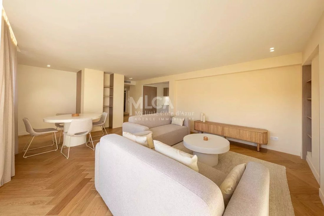 Apartment in Place de Gaulle, Antibes, France 3 - 17220826