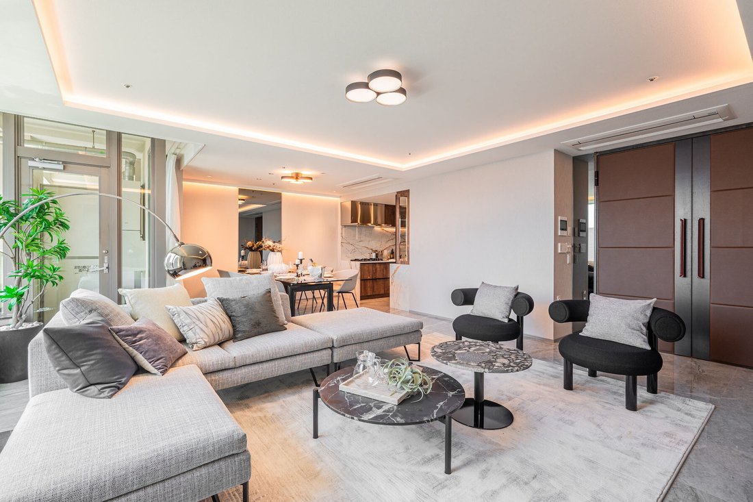 Condo in Minato City, Tokyo, Japan 1 - 16011452