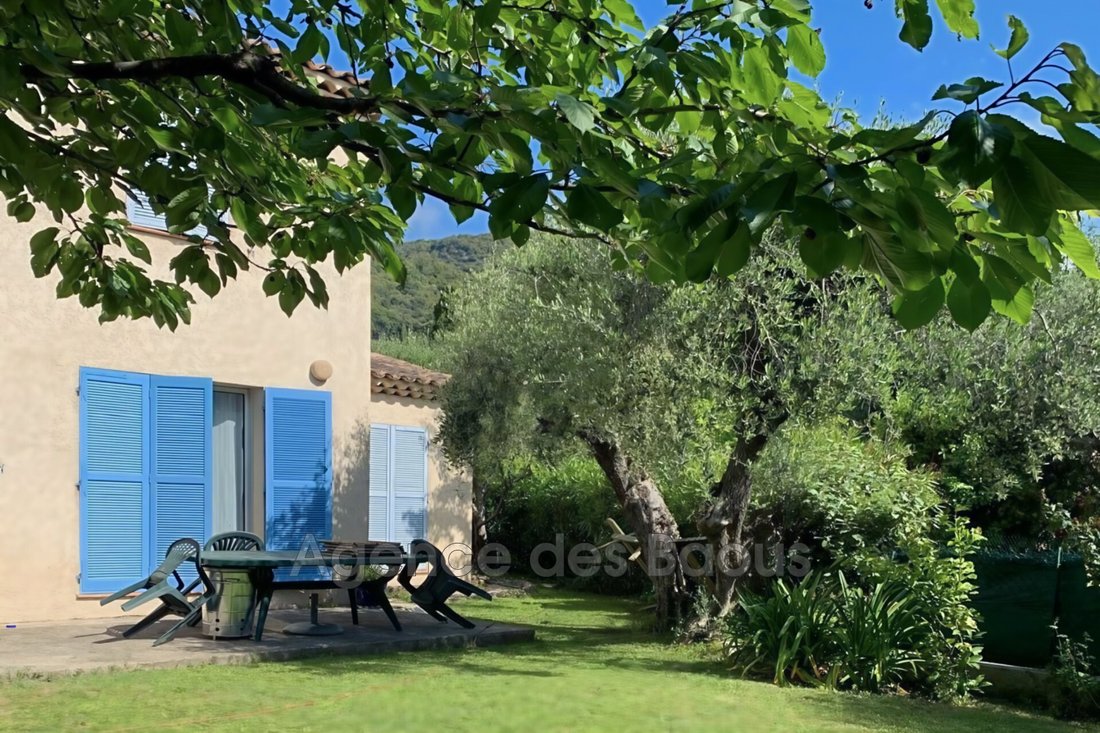 Villa in Tourrettes-sur-Loup, Provence-Alpes-Côte d'Azur, France 2 - 17227108