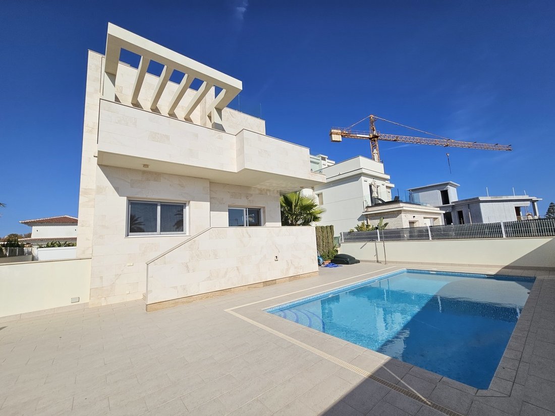 Villa in La Zenia, Orihuela, Valencian Community 1 - 17223987