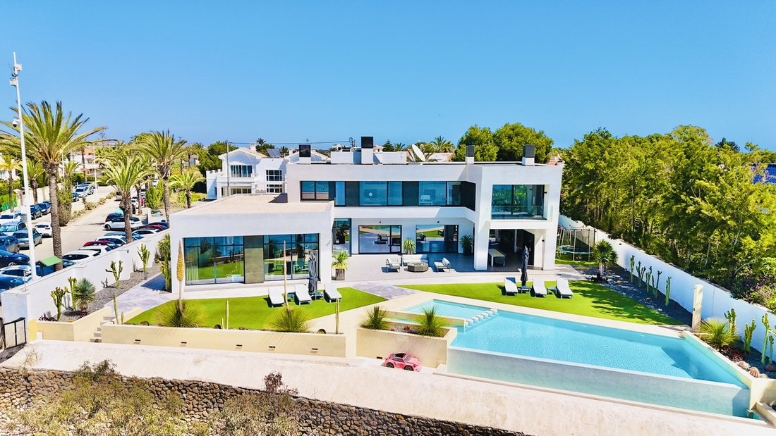 Villa in Cabo Roig, Orihuela, Valencian Community 1 - 17224016