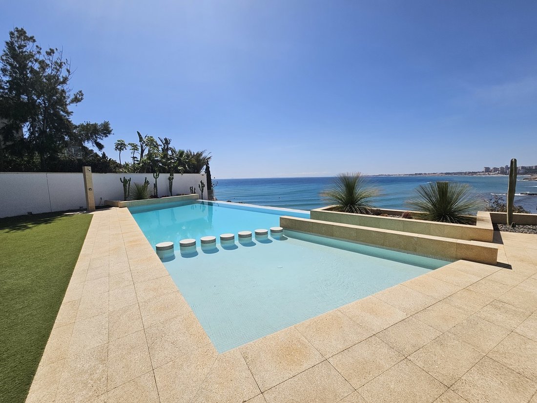 Villa in Cabo Roig, Orihuela, Valencian Community 3 - 17224016