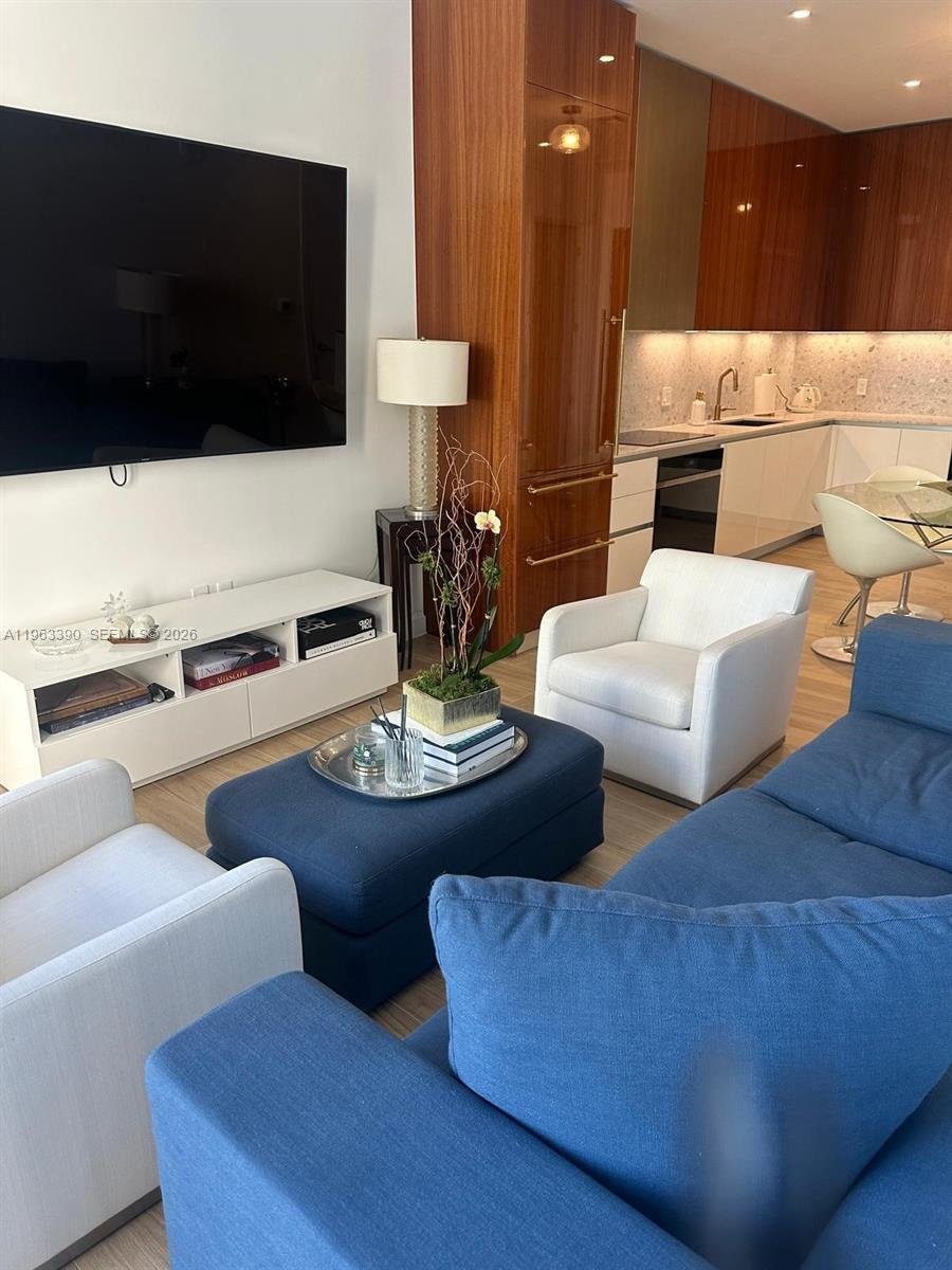 Condo in Miami, Florida, United States 4 - 17228533