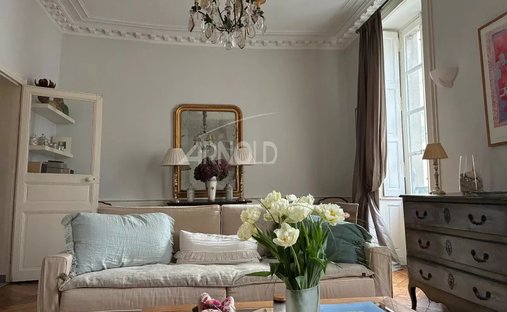 Apartment in Centre Ville, Nantes, France 1