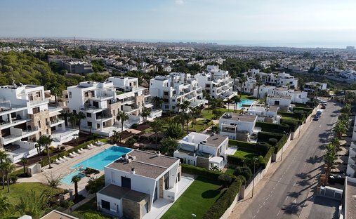 Villa in Orihuela, Valencian Community, Spain 1