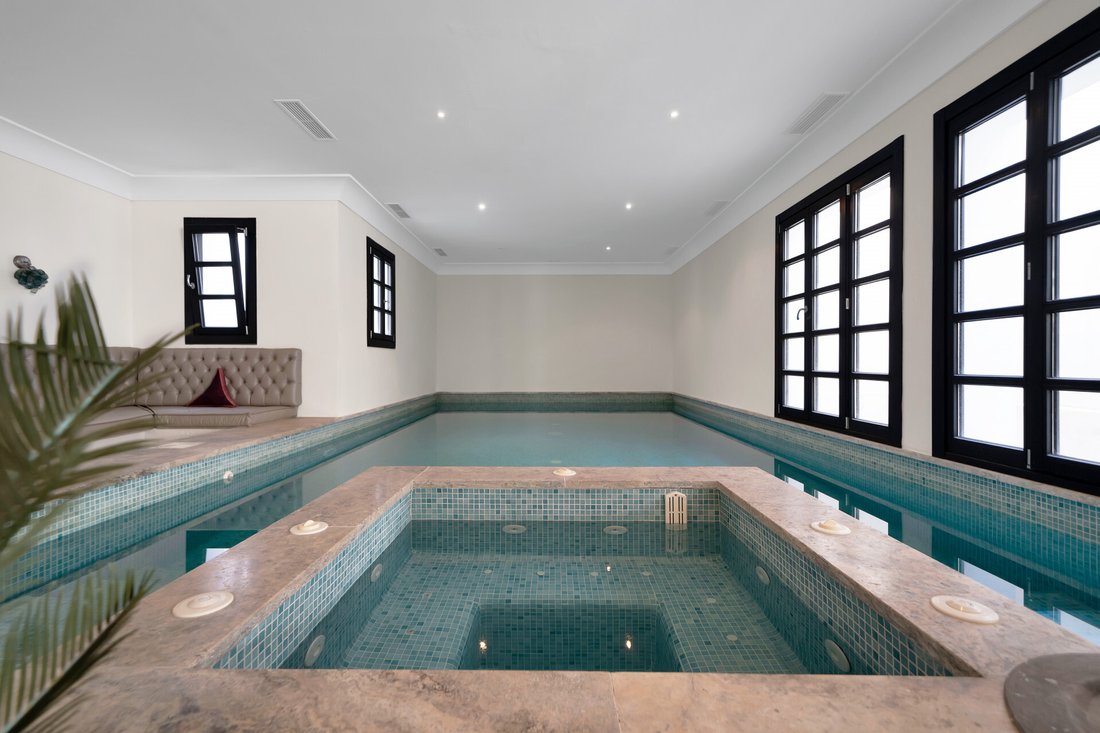 Villa in Benahavis, Andalusia, Spain 4 - 17152472