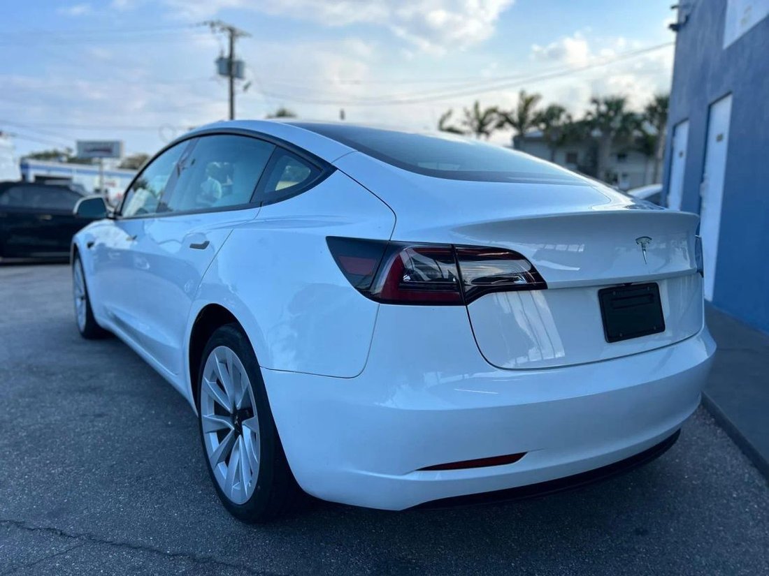 Sedan in West Palm Beach, FL, United States 5 - 16804866