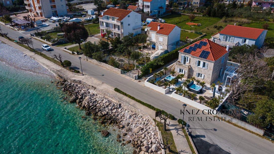 House in Jezerane, Lika-Senj County, Croatia 1 - 17143163
