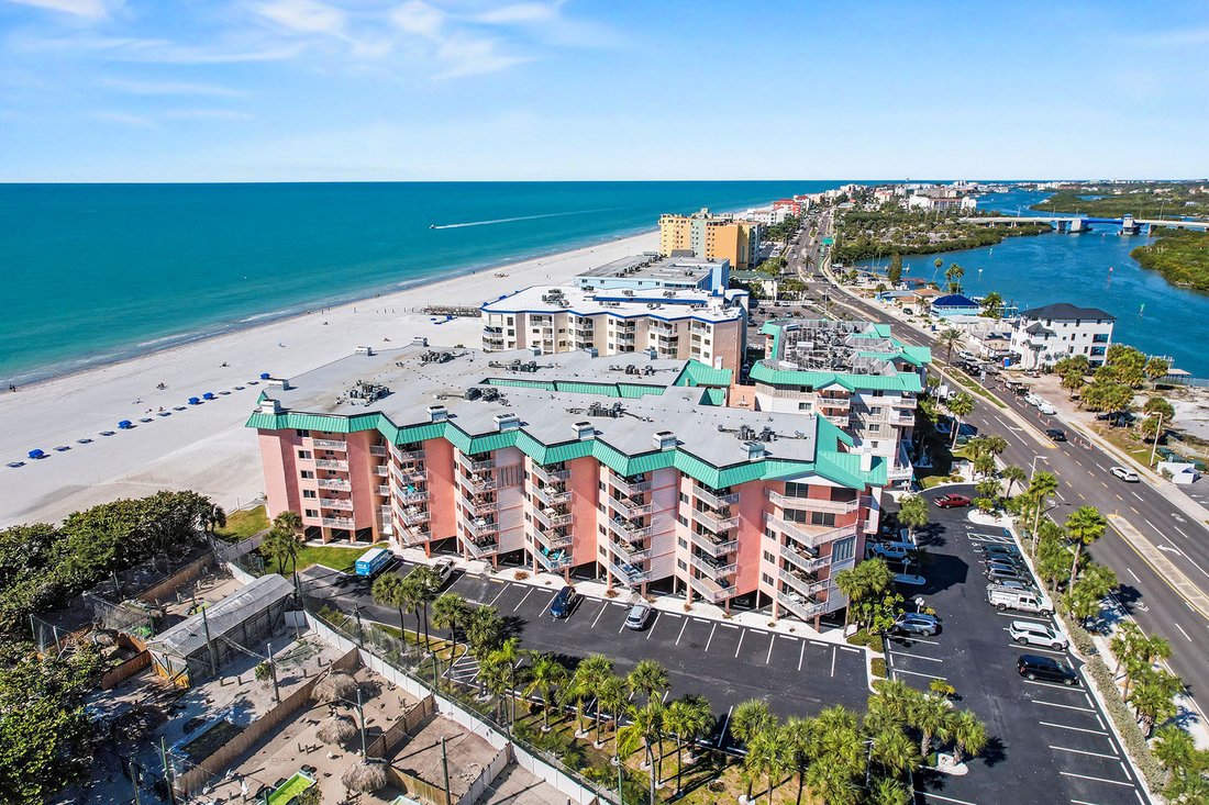 Condo in Indian Shores, Florida, United States 2 - 17225113