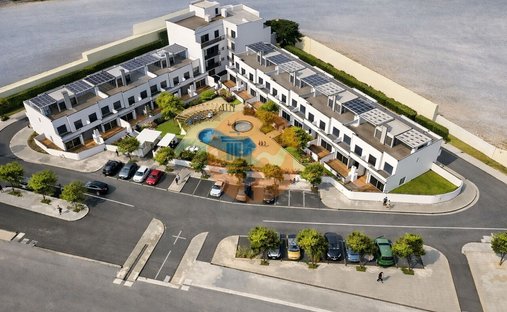 Land in Faro (Se und Sao Pedro), Algarve, Portugal 1