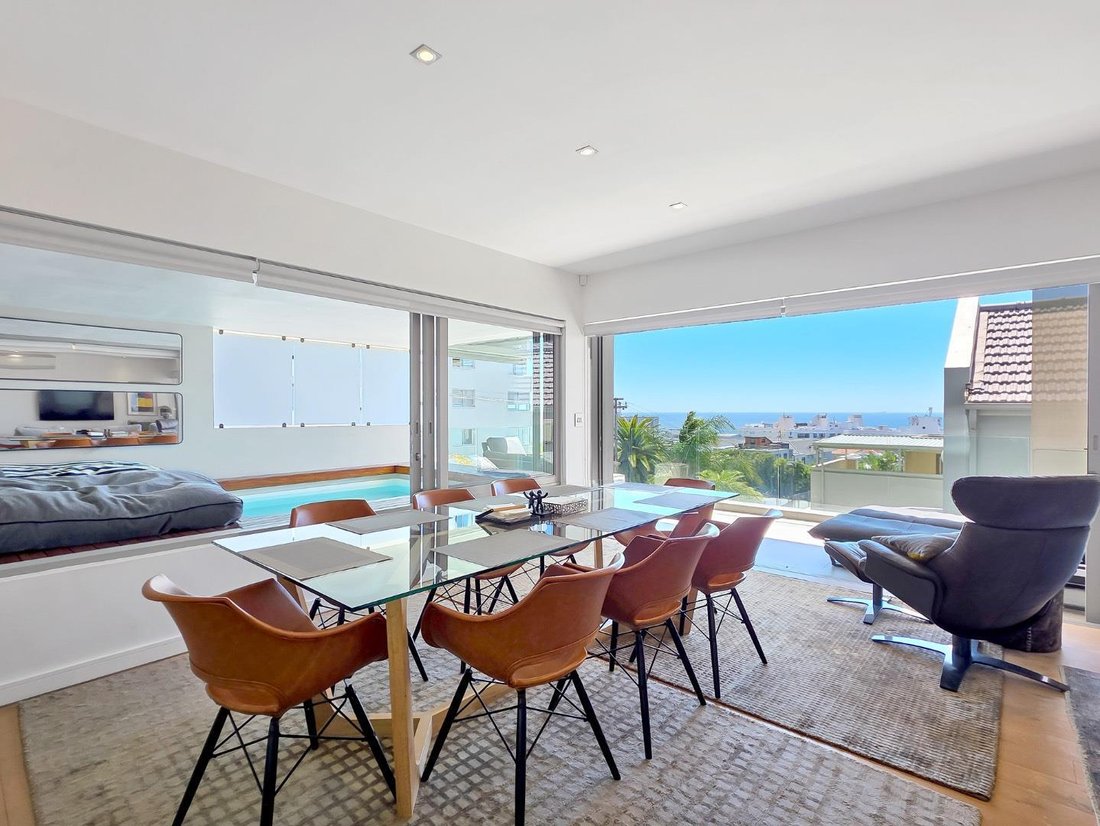 spacious-bantry-bay-apartment-with-sea-in-cape-town-western-cape