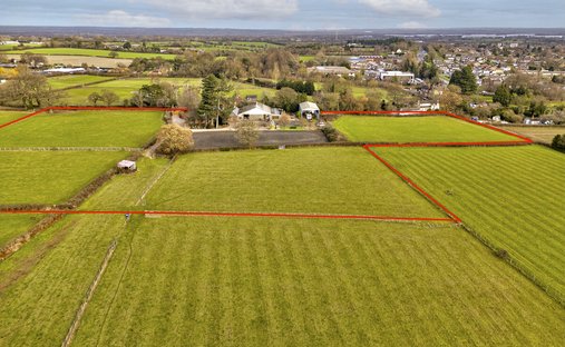Farm Ranch in Lichfield, England 1