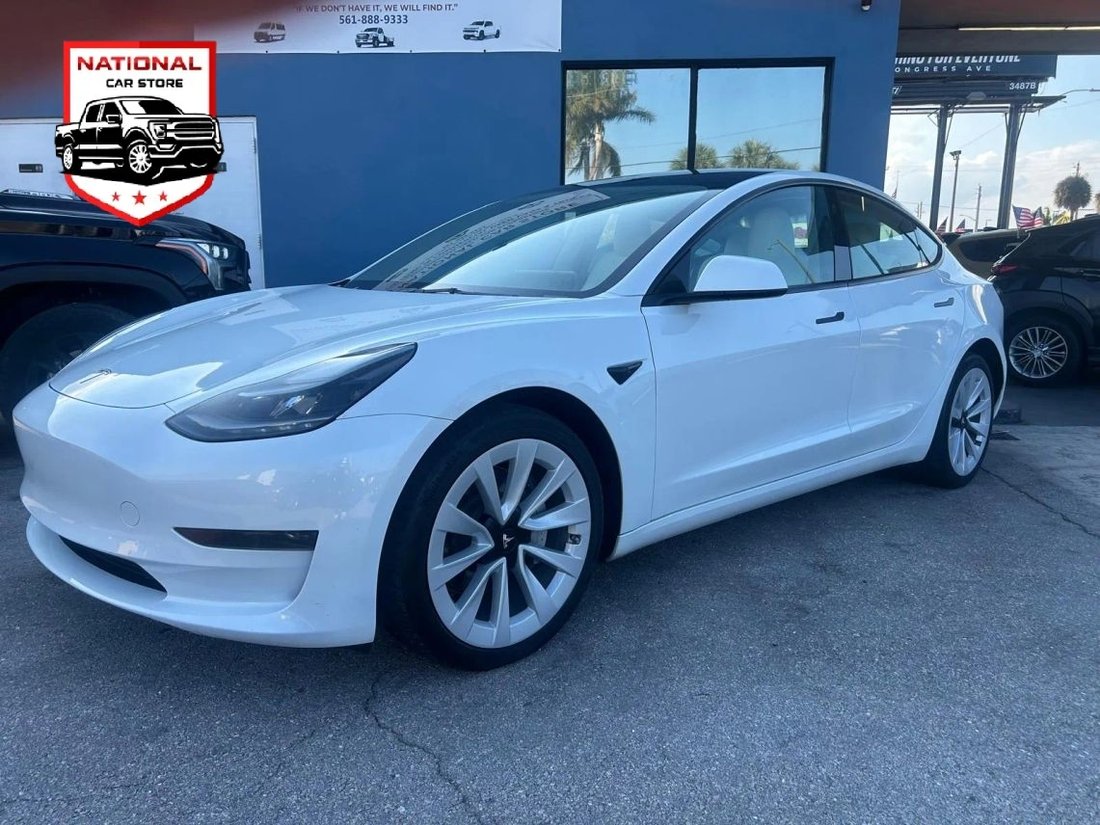 Sedan in West Palm Beach, FL, United States 1 - 16804866