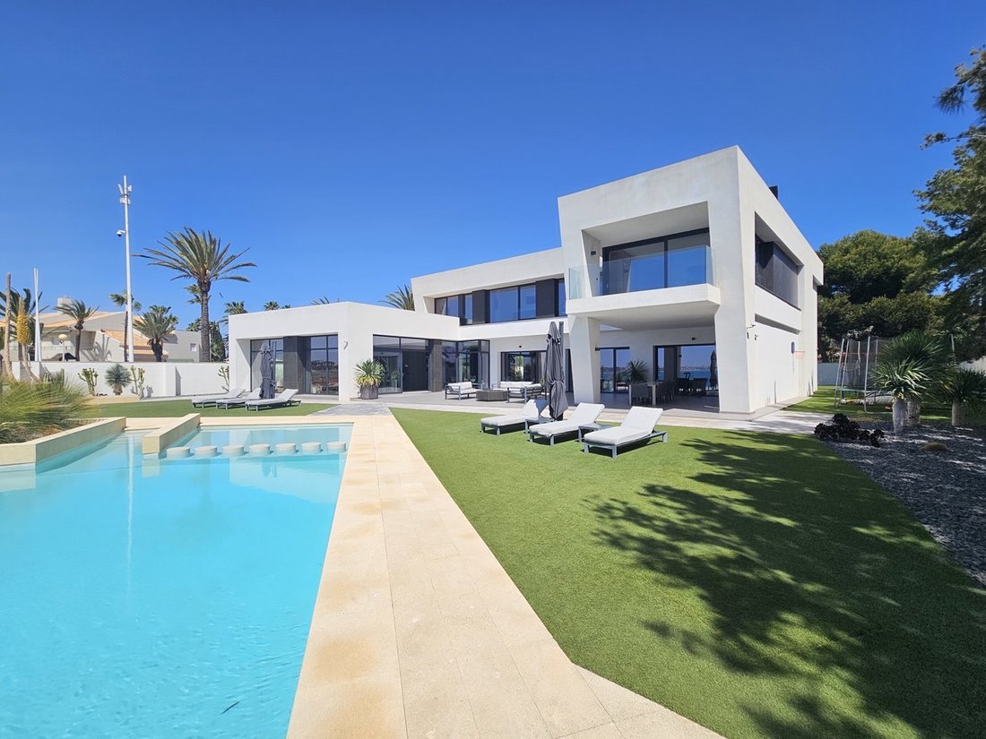 Villa in Cabo Roig, Orihuela, Valencian Community 2 - 17224016