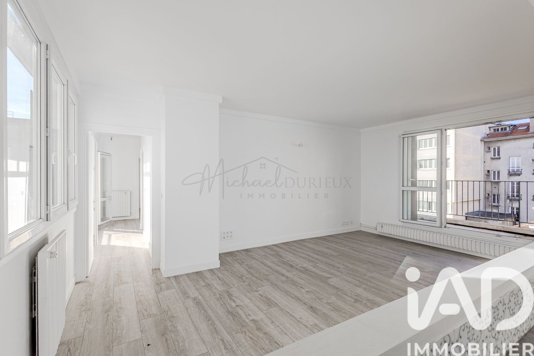 Apartment in Les Lilas, Ile-de-France, France 2 - 17227870