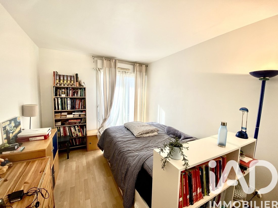 Apartment in Suresnes, Ile-de-France, France 3 - 17227290