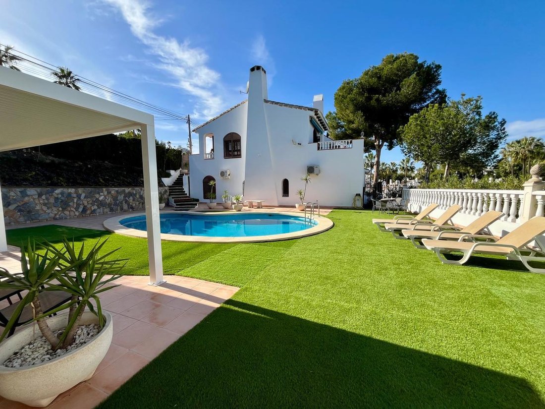 Villa in Orihuela, Valencian Community, Spain 4 - 17224025