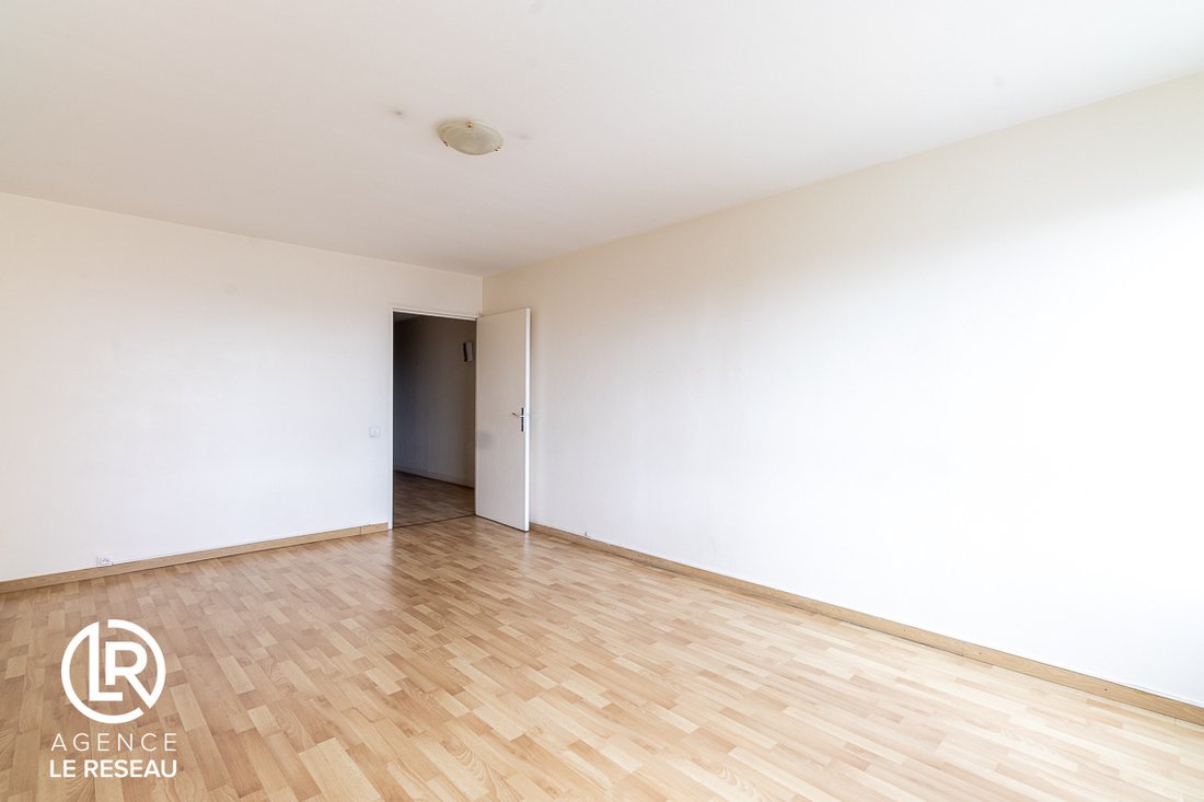 Apartment in Pereire-Malesherbes, Paris 17e Arrondissement, Paris 2 - 17221892