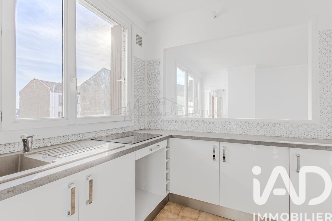 Apartment in Les Lilas, Ile-de-France, France 5 - 17227870