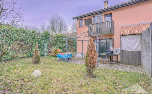House in Ferney-Voltaire, Auvergne-Rhône-Alpes, France 1
