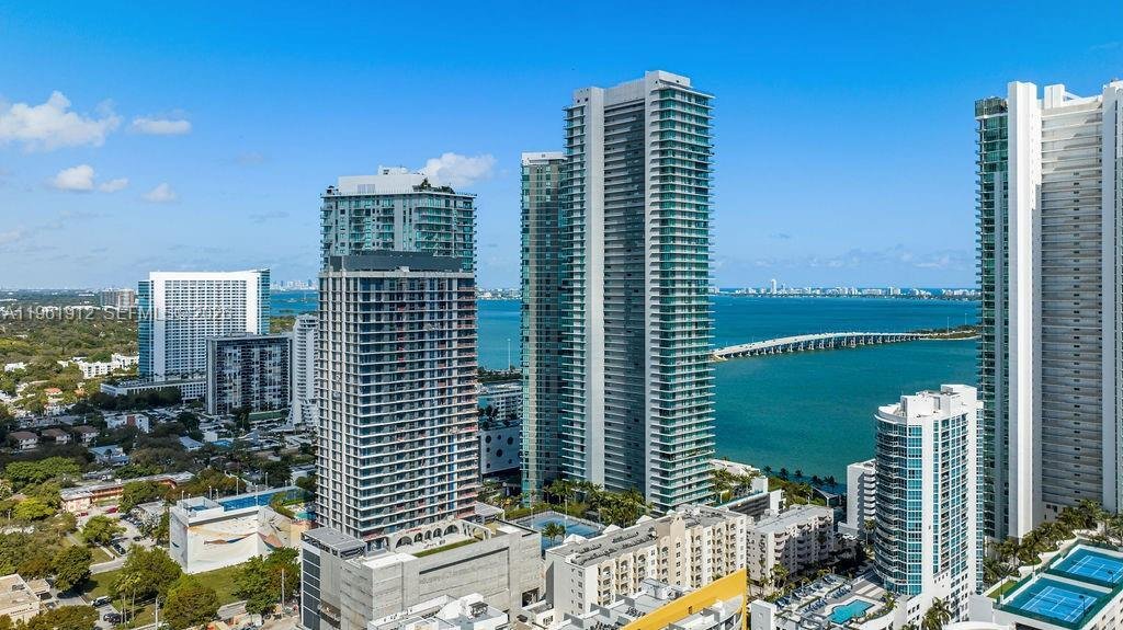 Condo in Miami, Florida, United States 5 - 17228540