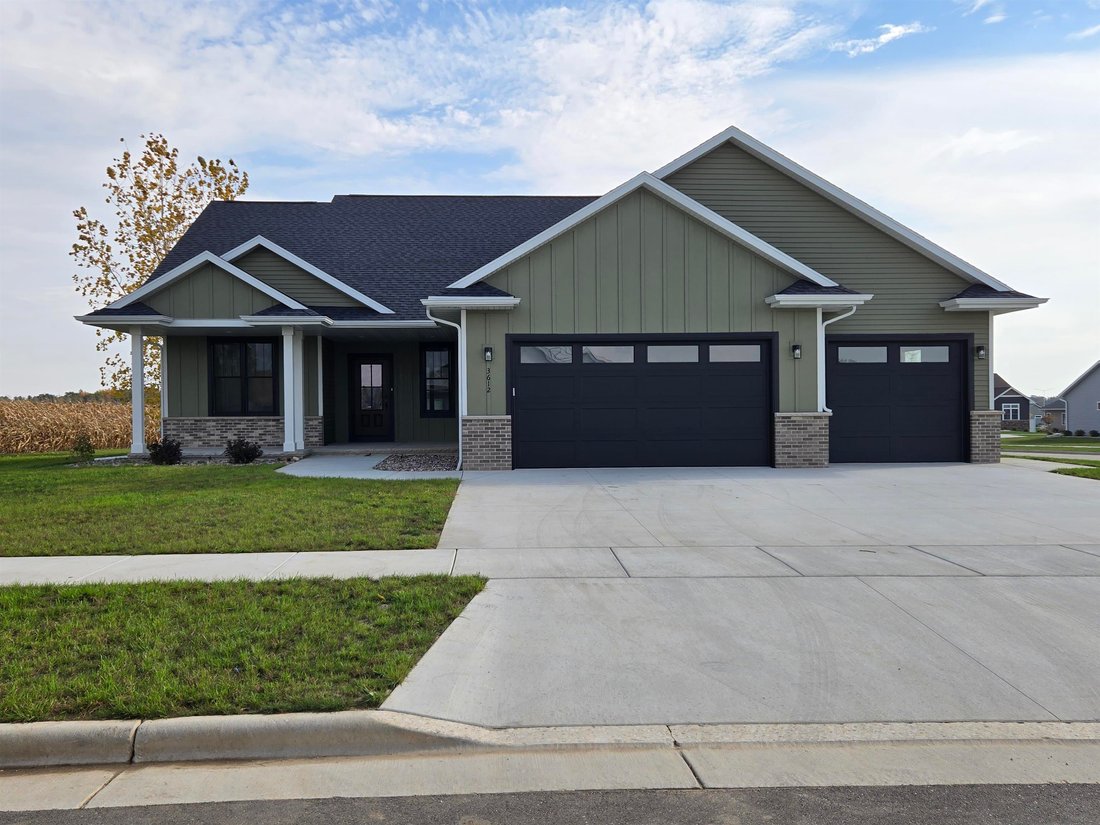 House in Janesville, Wisconsin, United States 1 - 17223369
