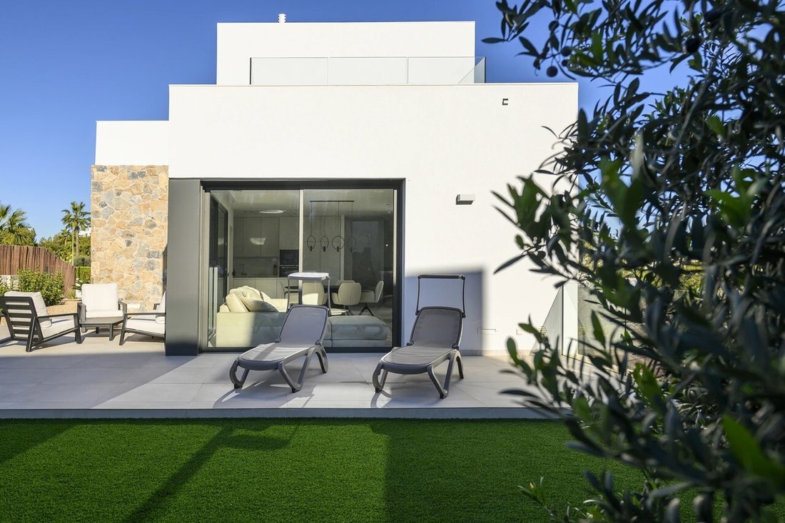 Villa in Orihuela, Valencian Community, Spain 3 - 17223971