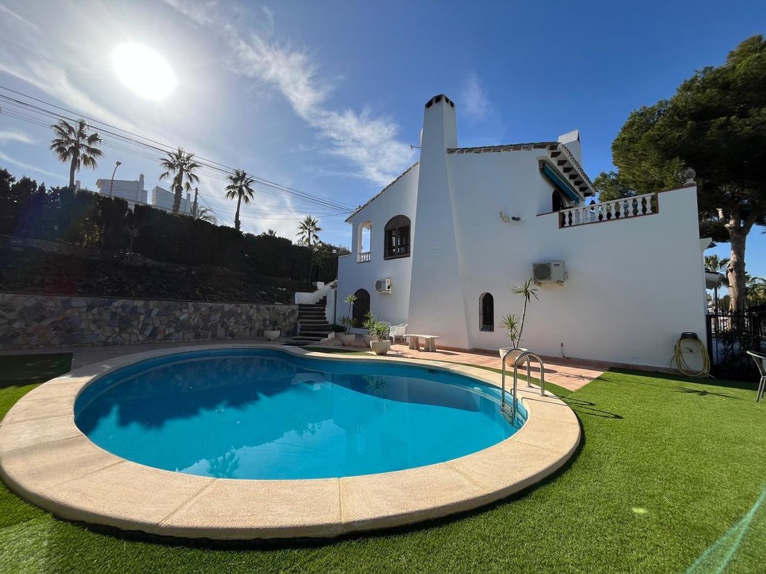 Villa in Orihuela, Valencian Community, Spain 1 - 17224025