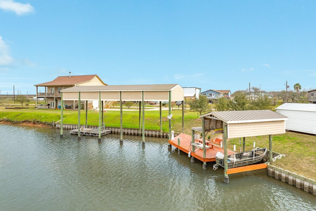 House in Freeport, Texas, United States 1 - 17232968