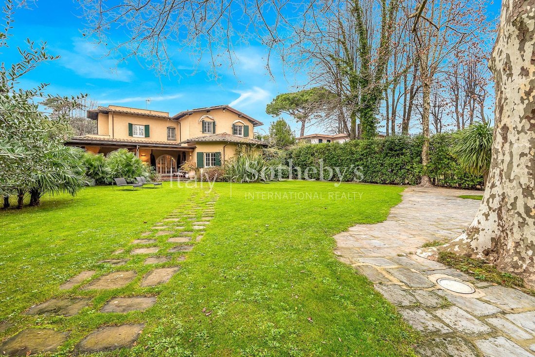 House in Center, Forte dei Marmi, Tuscany 3 - 17233688