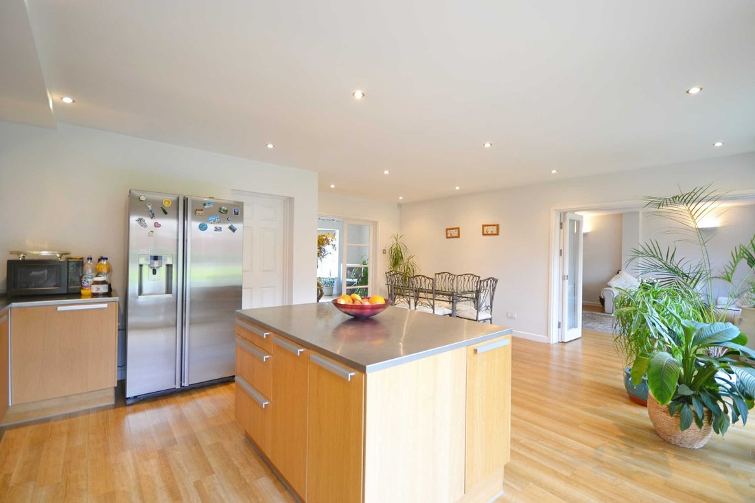 House in Ferney Hill, Enfield, England 5 - 17231044