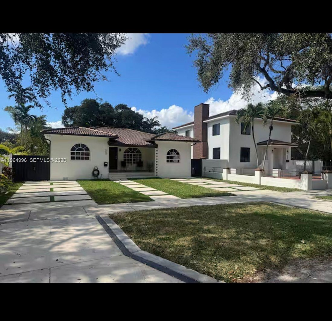 House in Miami Springs, Florida, United States 1 - 17230973