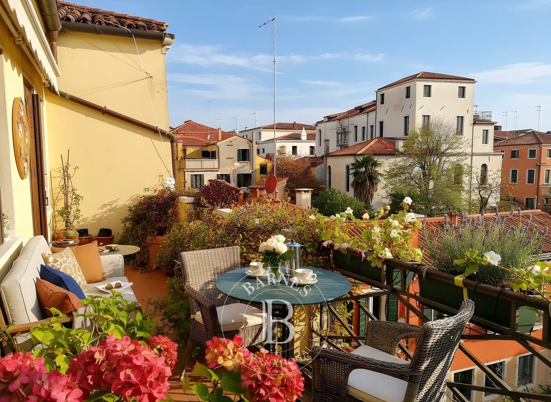 Townhouse in Dorsoduro, Venice, Italy 1 - 17230581