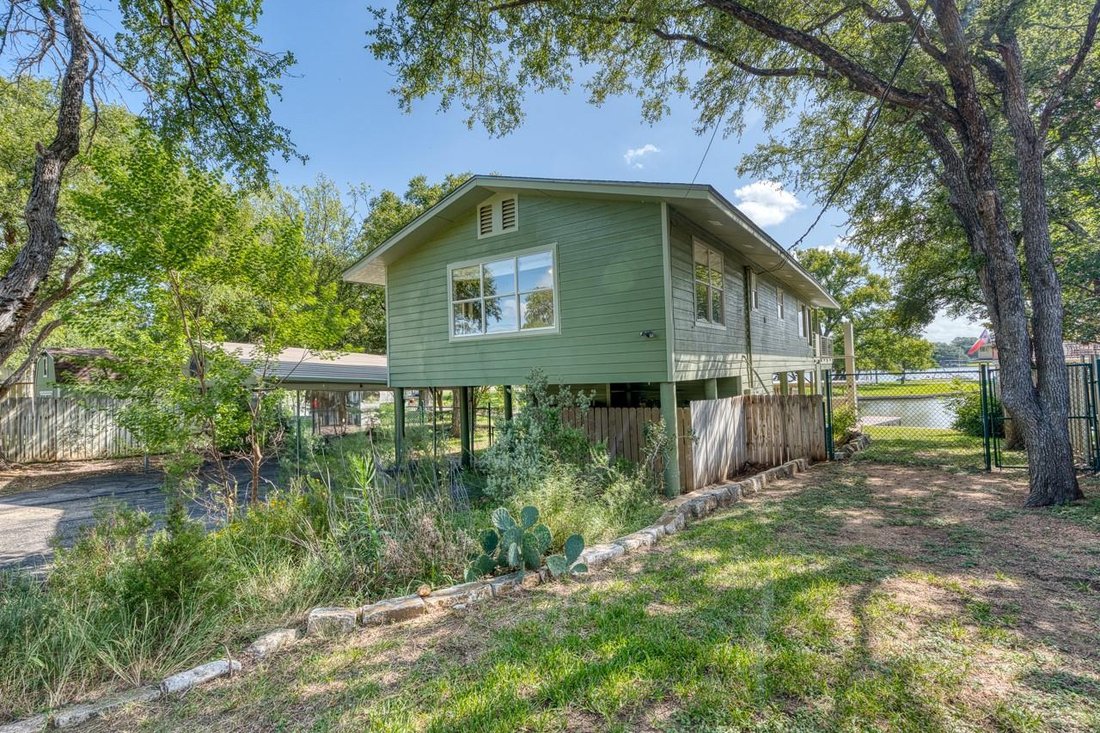 House in Llano, Texas, United States 5 - 17231101