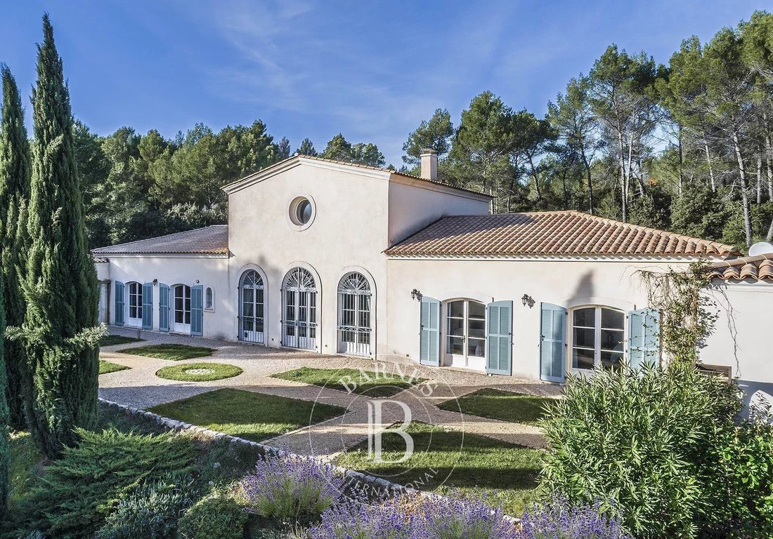Country House in Flayosc, Provence-Alpes-Côte d'Azur, France 2 - 17230577