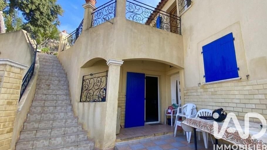 House in Les Routes, Toulon, France 2 - 17231737