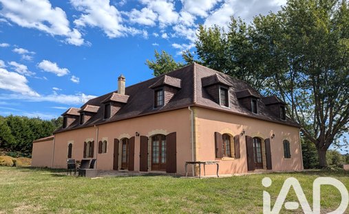 House in Siorac-en-Perigord, Nouvelle-Aquitaine, France 1